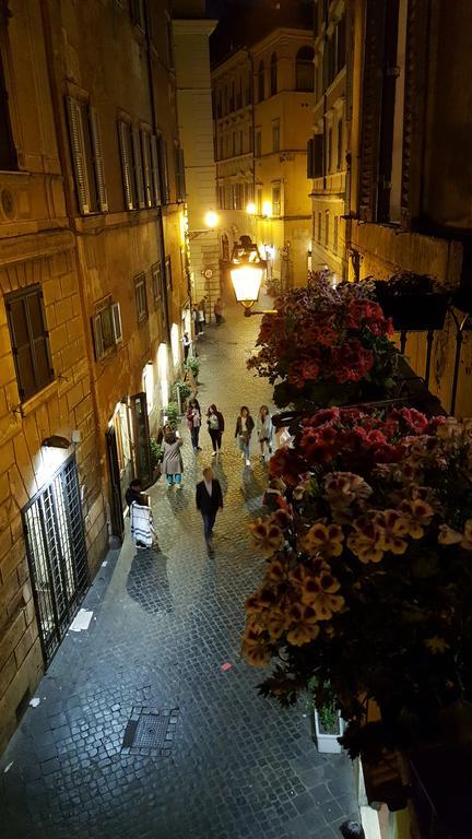 Palazzo Del Duca Piazza Navona Guest House Рим Екстер'єр фото