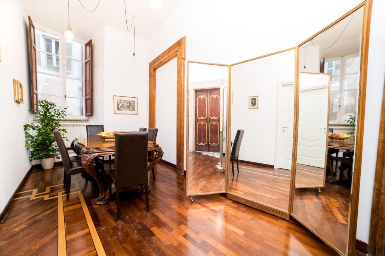 Palazzo Del Duca Piazza Navona Guest House Рим Екстер'єр фото
