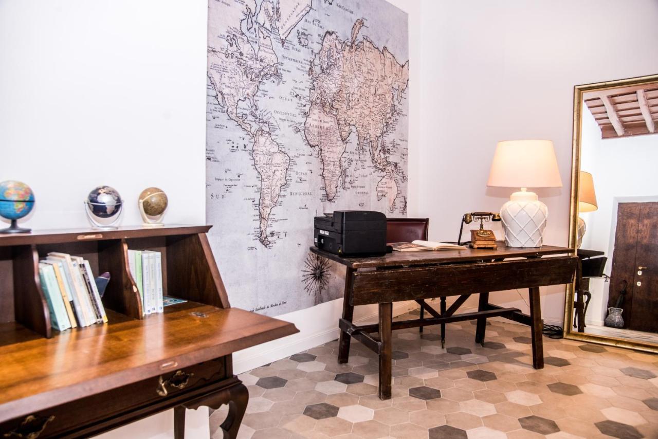 Palazzo Del Duca Piazza Navona Guest House Рим Екстер'єр фото