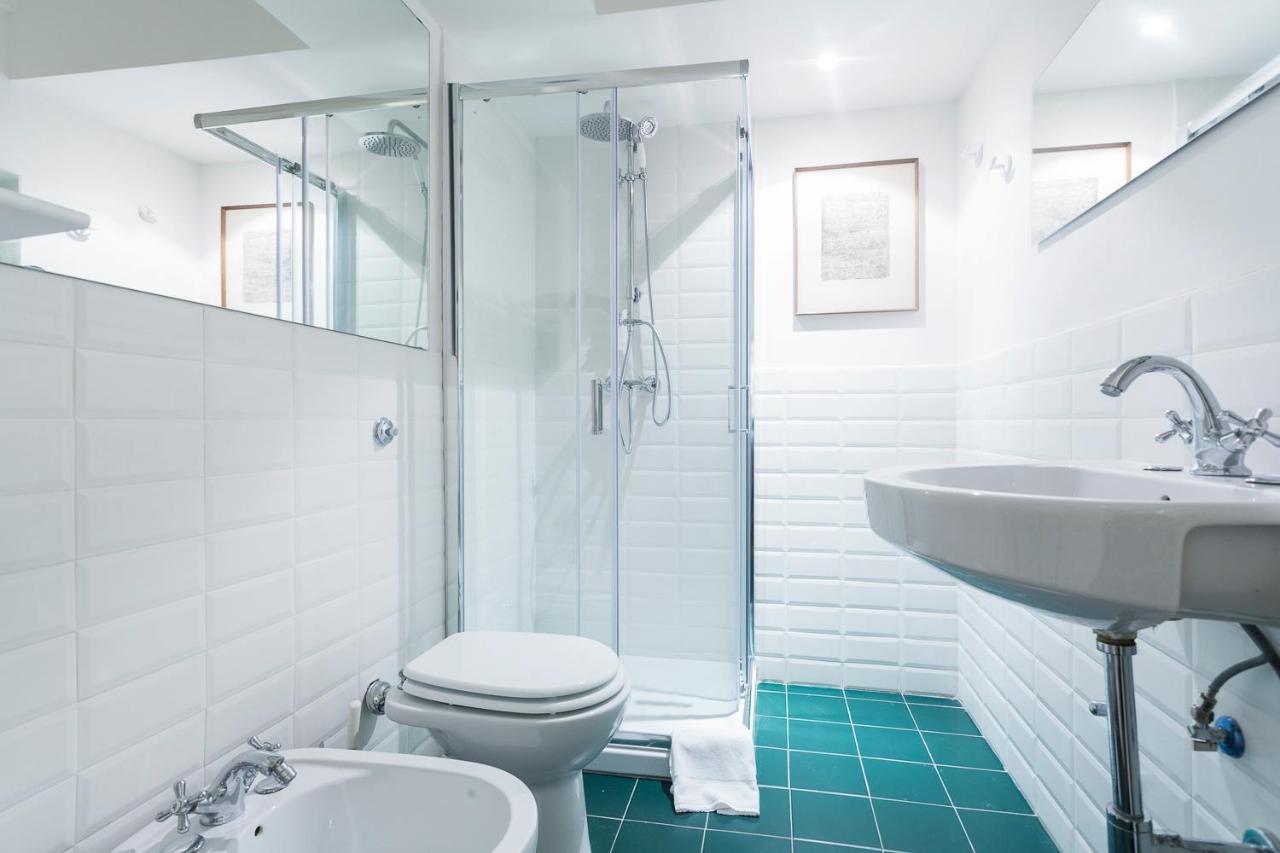 Palazzo Del Duca Piazza Navona Guest House Рим Екстер'єр фото