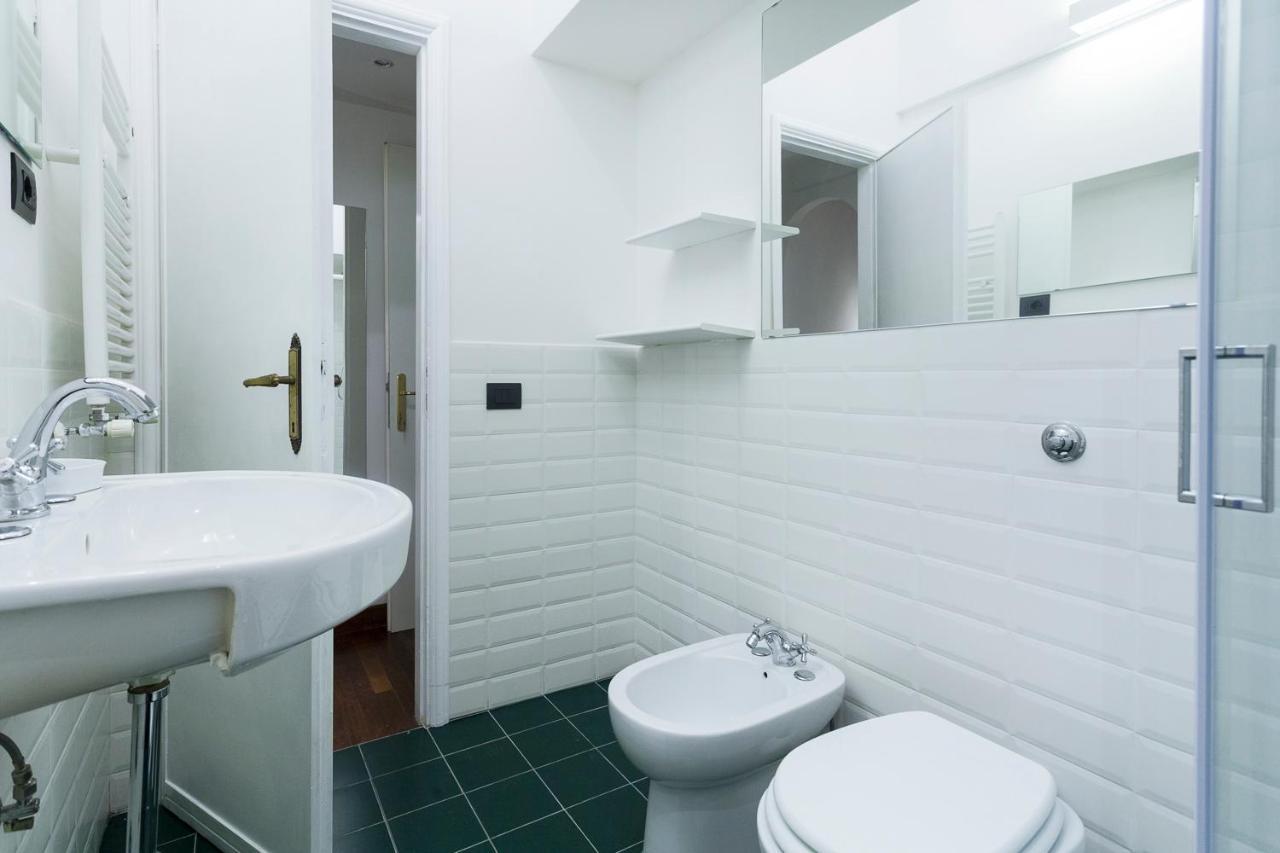 Palazzo Del Duca Piazza Navona Guest House Рим Екстер'єр фото